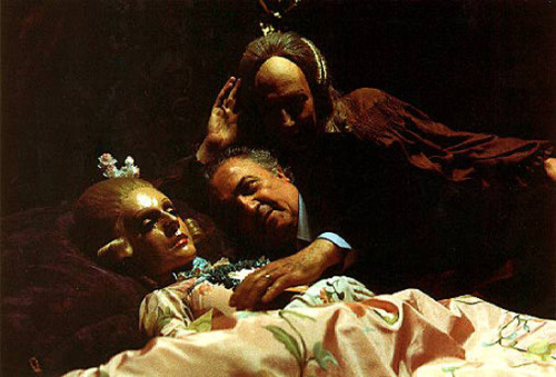 With Donald Sutherland and the Mechanical Doll (Leda Lojodice), on the set of Il Casanova.