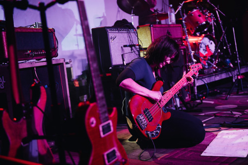 VANS HOUSE PARTIES | THE BREEDERS The Breeders made up of twin sisters Kim and Kelley Deal, Josephin