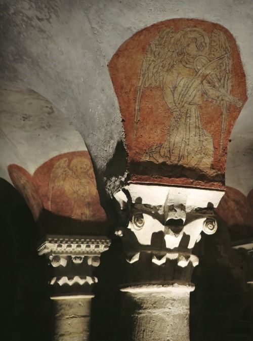 ambermaitrejean:The Crypt. Bayeaux Cathedral. Photos by Amber Maitrejean