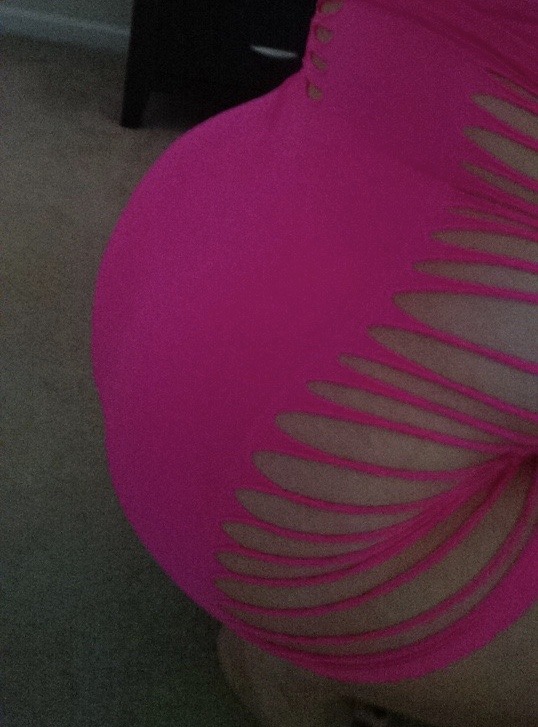 sluttymistress1:  Do I look good in pink?? 