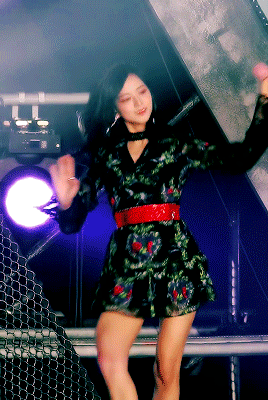 171001 As If Its Your Last + Playing With Fire