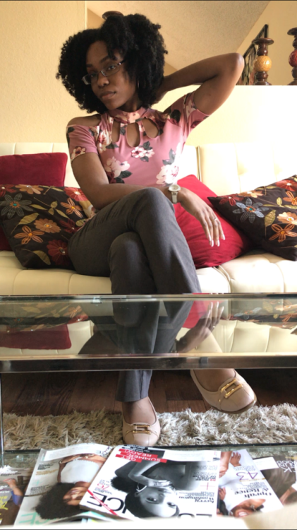 toughguytina: spent almost the whole shoot fluffing my twist out but I love these anyway lol. such d