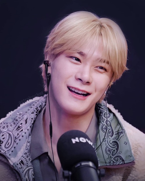 210217 Naver NOW @moon_ko_ng#문빈 #빈#MoonBin #Bin#아스트로 #astro https://www.instagram.com/p/CLZqZcsjJt-