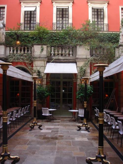 Charming Costes!What’s the mood you feel like to be in? If you would like to stay in a such gl
