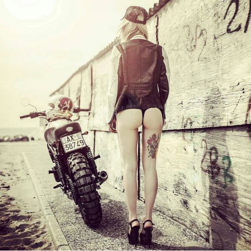 overboldmotorco: by @de_ranieri_simone #custom #bike #motorcycle #bratstyle #scrambler #caferacer #i