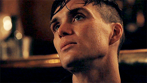 peakymurphy:Tommy Shelby season 1x2