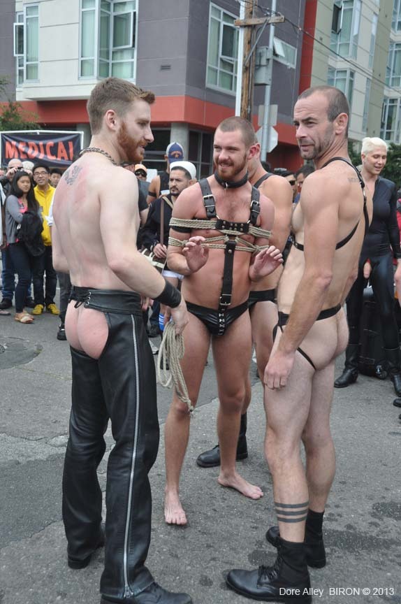 submissivepigs:  Follow us:  http://slavemakeall.tumblr.com/http://submissivepigs.tumblr.com/http://extremepig.tumblr.com/