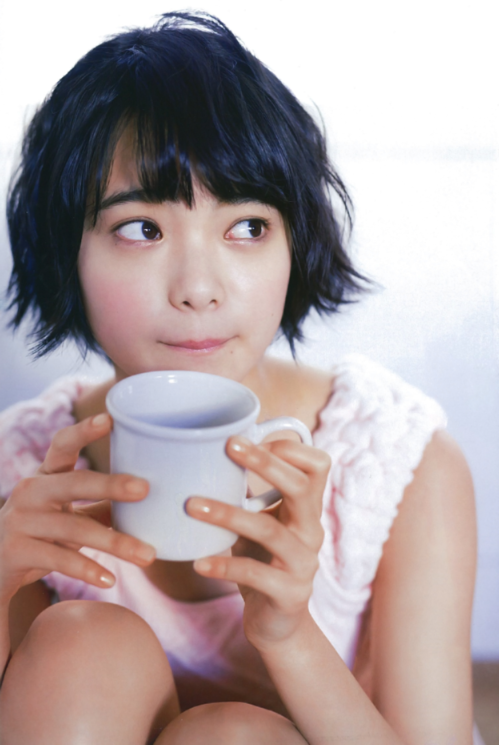46pic:Yurina Hirate - UTB