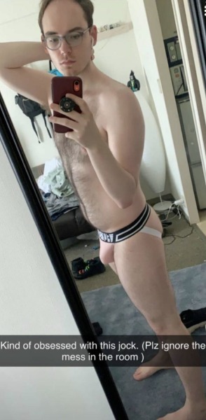 asorcerorlackingcharms:Feeling uncharacteristically body positive today. So enjoy