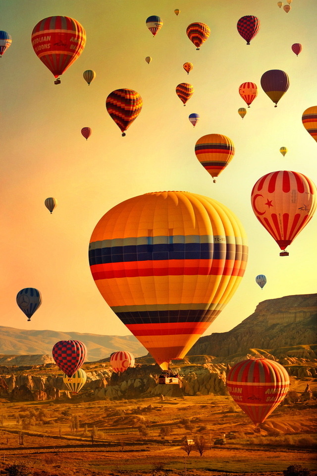 r2–d2:  Sunrise in Cappadocia 