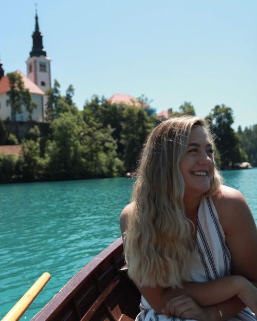 Blessed to have such great friends and beautiful places to keep me smiling (at Lake Bled)www