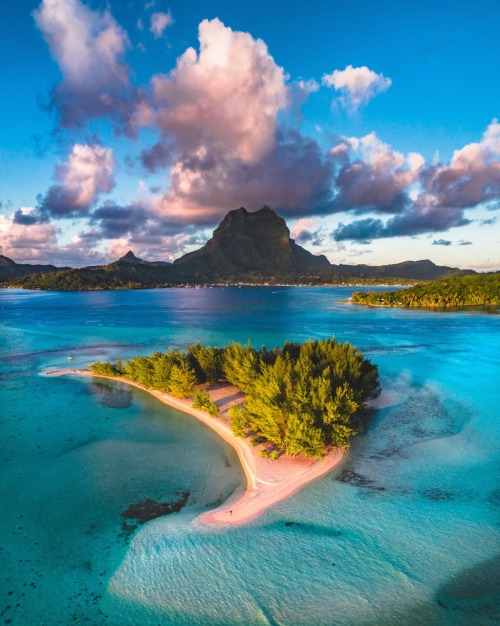 erubes1:Tahitian islands Follow for more: www.instagram.com/erubes1 xx