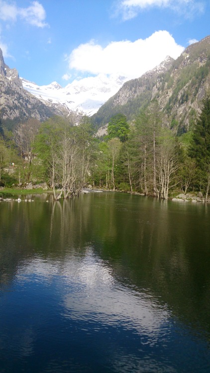 Last spring - Italy, Val di Mello. God I miss Italy 