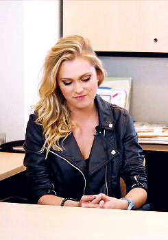 clones-and-thrones:#it is illegal to look THIS FUCKING GOOD IN LEATHER ELIZA#HOW