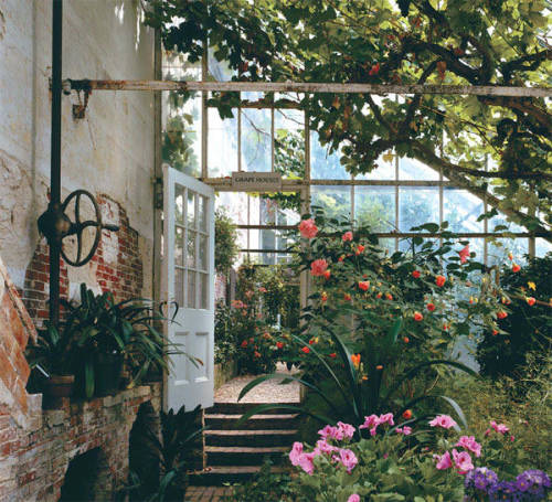 fuckyeahgreenhouses - Lyman Estate greenhouses, via Old House...