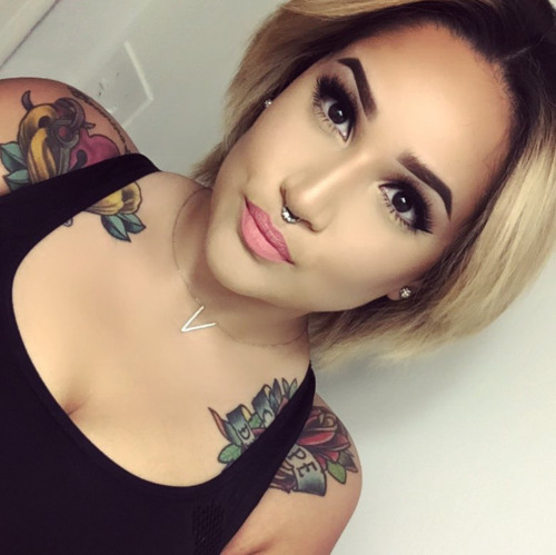 arktemisa:  Hey!  This is Melissa Ocasio. She’s a single mother, Mexican American makeup artis