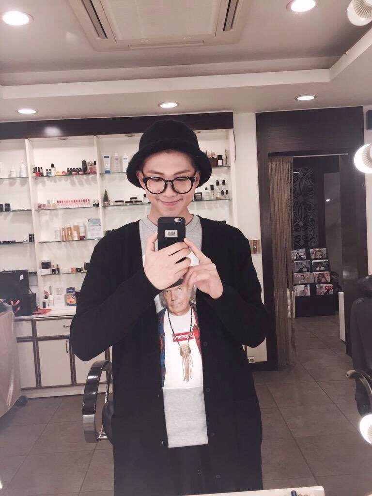 namjoon mirror pics｜TikTok Search