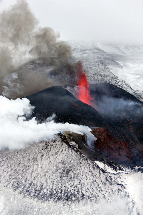 expressions-of-nature:  Kamchatka. Volcanic eruption Tolbachik by: Serge Kozintsev