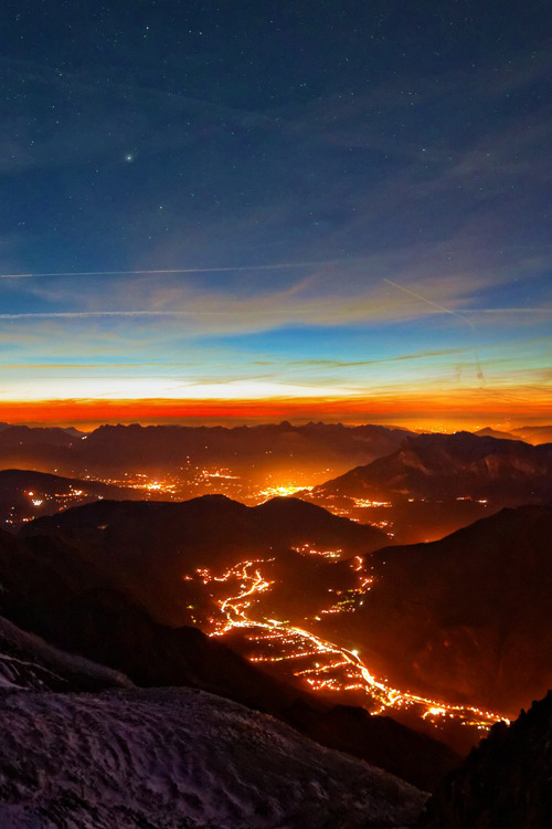 plasmatics-life:  Chamonix - Cosmiqu - {by Nicola Beltraminelli} | {Follow on 500px} 