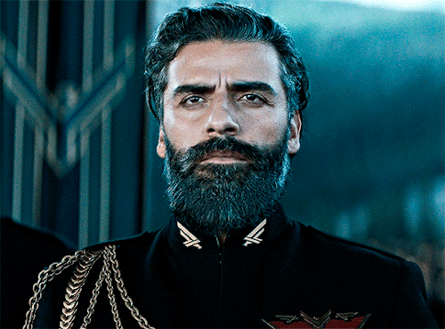 OSCAR ISAAC As DUKE LETO ATREIDES DUNE (2021) Dir. Denis Villeneuve