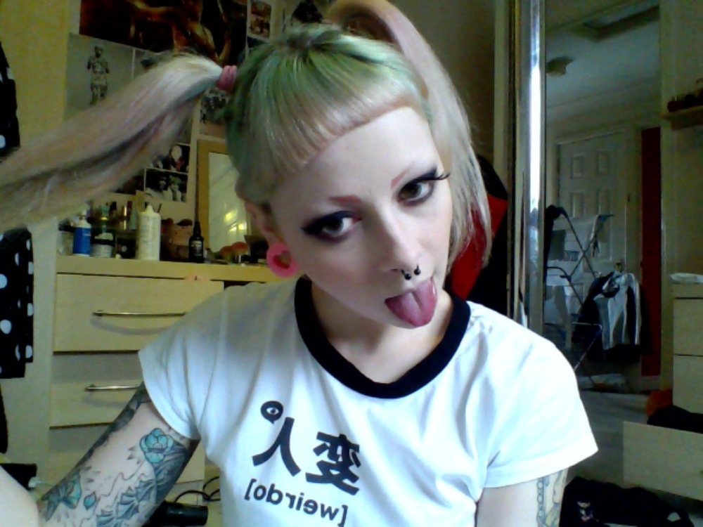 peachcoeur:  back 2 work today