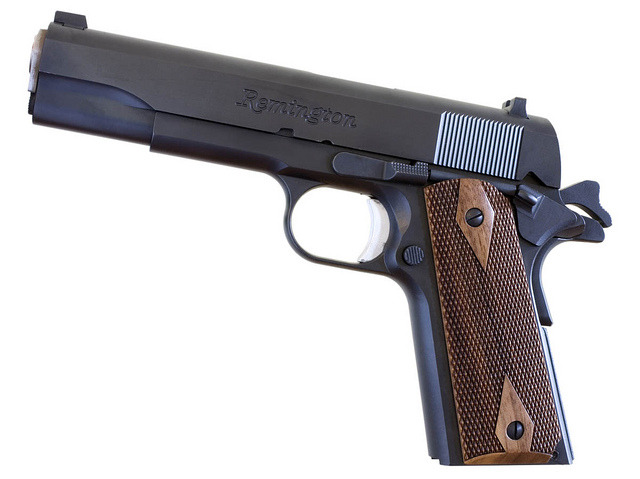 militaryandweapons:  Remington 1911-R1 by Fear and Loading on Flickr.