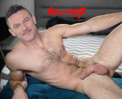 Luke Evans Nude