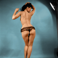 oldiznew:Bettie Page’s beautiful bottom