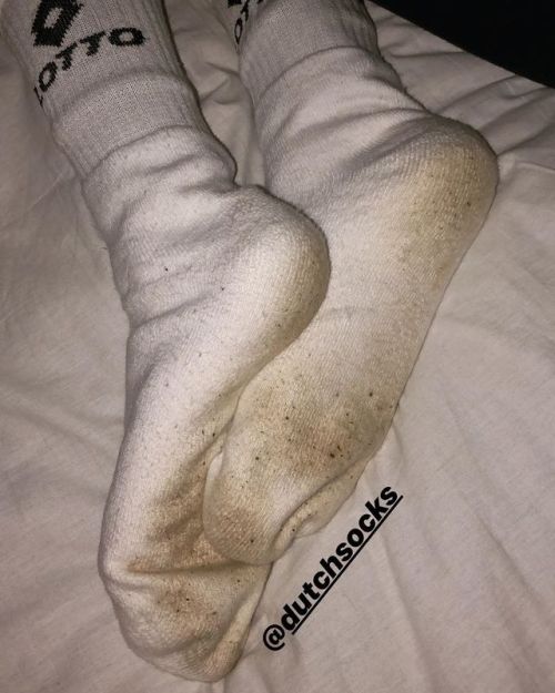 #sockfeet #socksfetish #socks #sockworship #sexysocks #whitesocks #sockedsoles #sockjob #socklove #s