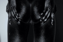 chocolateandtar:  Nude by Kwesi Abbensetts 