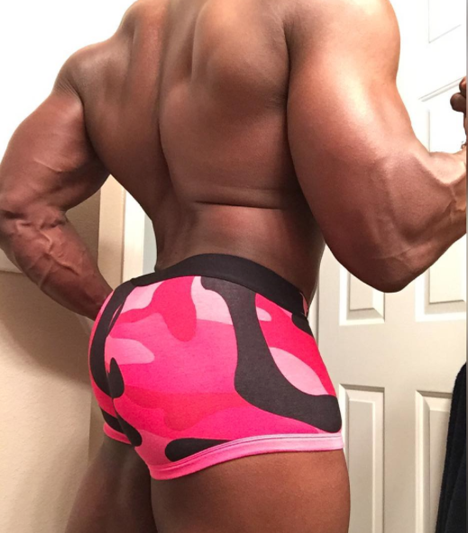 asskingz:  Dee Trott  Reblog and follow for ASS KINGZ 24/7! @asskingz​ #asskingz