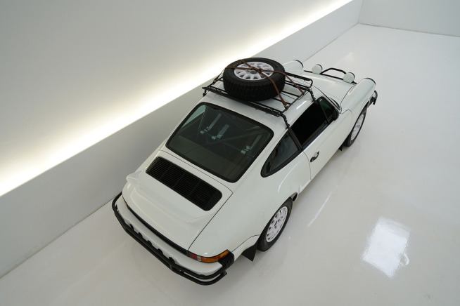 chromjuwelen:  Porsche 911: Off Road. Via Influx.