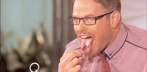 this-bi-guy:  dis tew much.