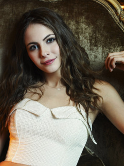 badbitchesglobal:  willa holland