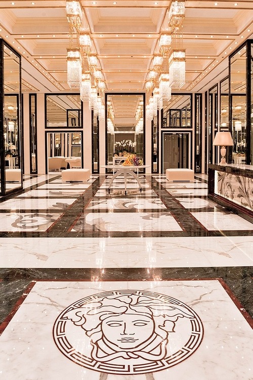 phuckindope:  Versace 