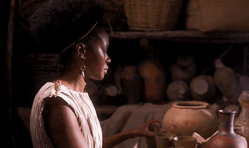 senator-organa:Lindiwe Dim as Roman Bartender in Good Omens Episode 3: Hard Times