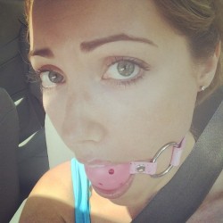 sarahpeachez:  Just picked up a gift from one of my very generous fans! Now I’m driving around with a ball gag in my mouth lol thank you Matthew! Can’t wait to play with the whole set of goodies! Please email me if you want spoils back… #peachez