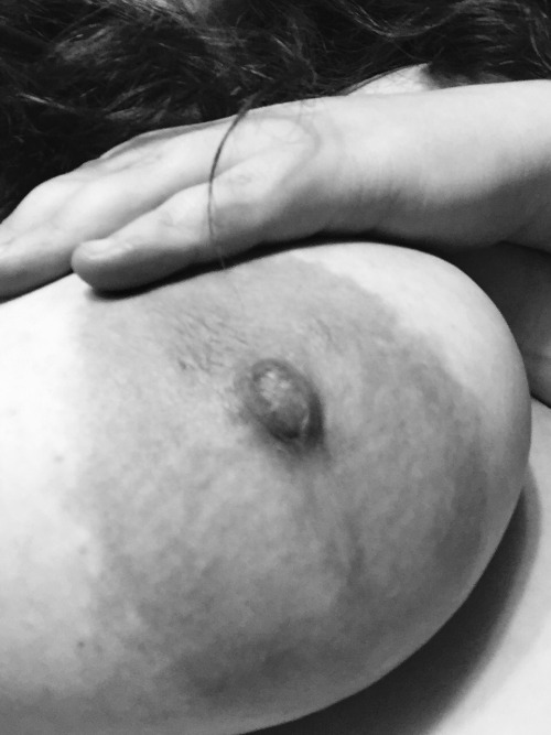 bbwcharlierebel:  Getting ready for bed…