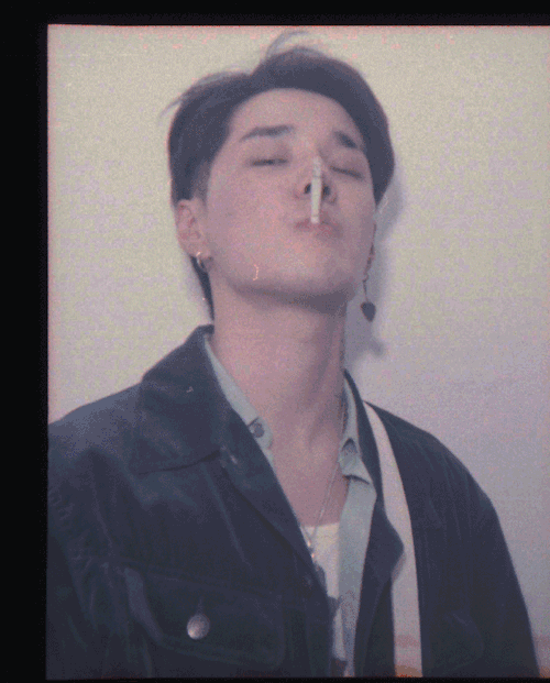 PLACE: SEOULFACE: DEAN
