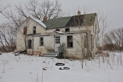 little-honeybeee: This hard land house I forgot how many photos I took here.  This house had so many goodies. It had a dead raccoon, cool old chairs, peeling paint, and crazy wallpaper. Its all gone now. 