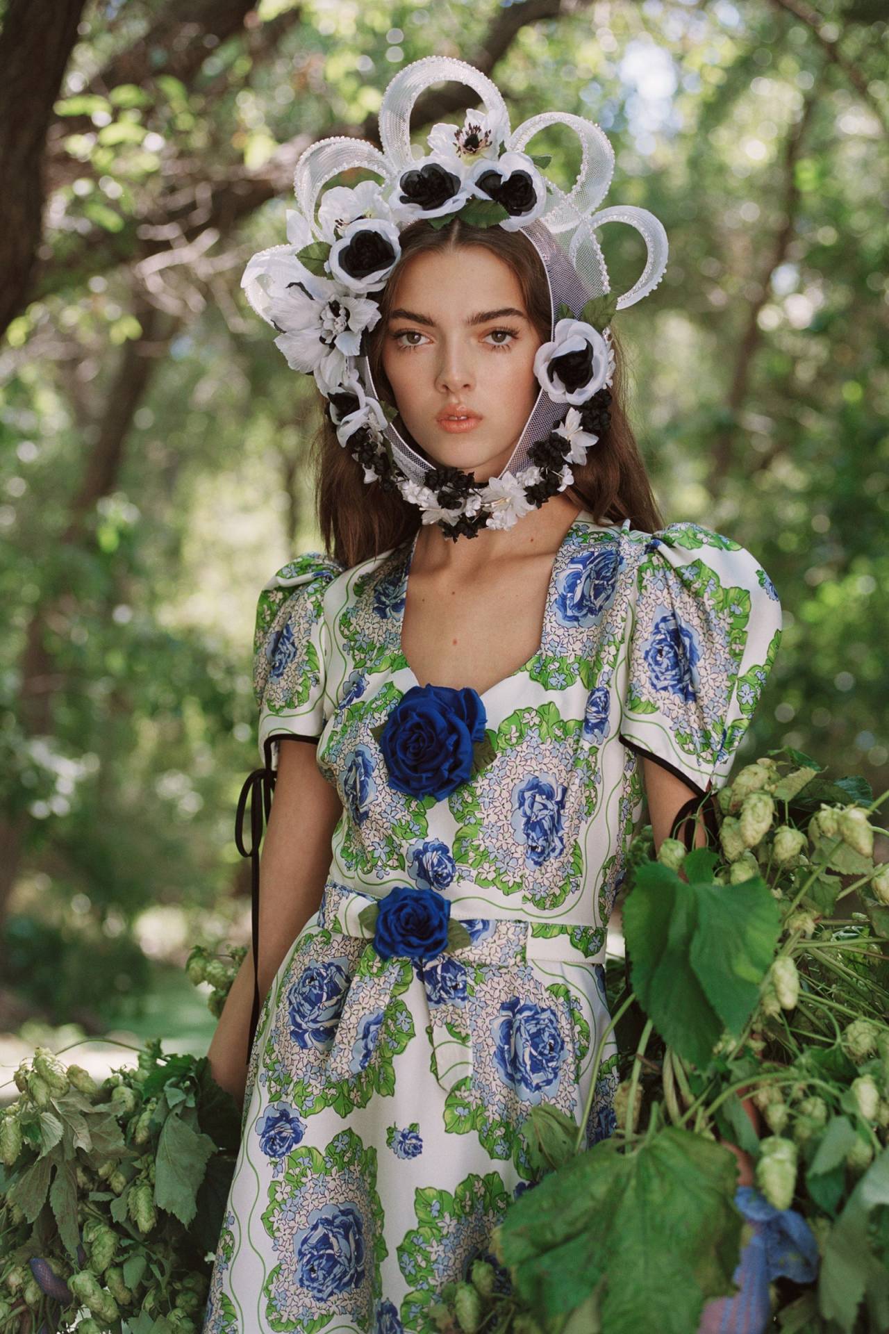 Lyanna Stark - Rodarte Spring 2021 #Lyanna Stark#house stark#the north #A Song of Ice and Fire  #game of thrones #floral#white#blue#headwear