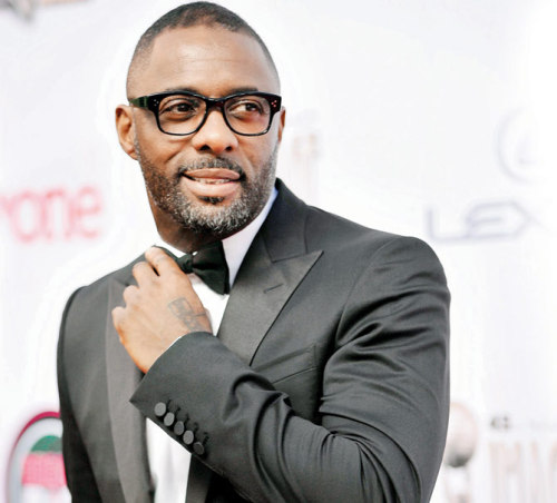pine-fresh-kirk:  Beautiful, bespectacled black men. This is a thing, right?  