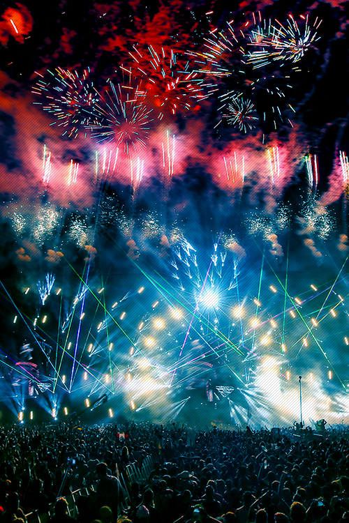 world-famous-djs:  Join—&gt; The Nightlife Network @ www.nightlinx.com   x