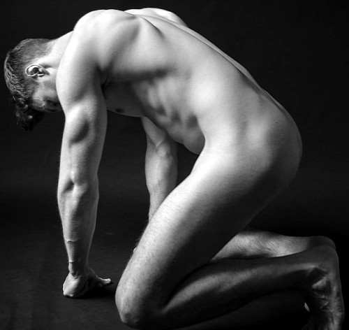 gcr75:  G’s aggregation of hot: male models (amateur / aspiring & pro), amateurs, selfies, etc. – model(s) unknown BY MATT HOPKINS