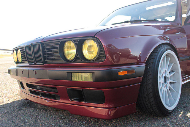 Anthony’s Calypsorot E30 by sina.pour on Flickr.
This E30’s look great with a drop