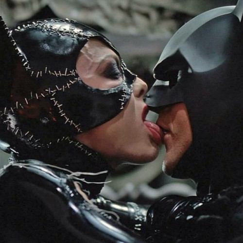 Porn #batman #catwoman #batmanreturns #timburton photos