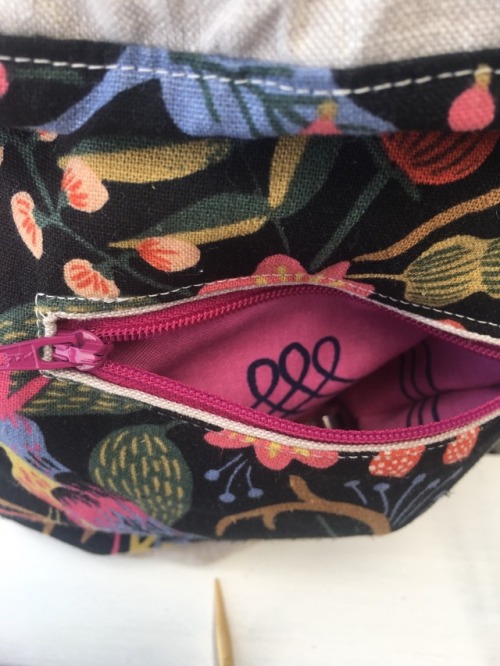 Knitting bag: So I have been on a bit of a hiatus from the blog for a while! The last couple of mont