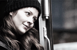 you-are-crazy-beautiful:  Root : *Flirts* Shaw : *Makes that face* 