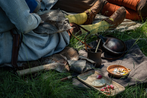 Daily life of VikingsPicture by Sebastien “Myskia” Dusart(Association viking de reconstitution histo