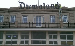 eklastuff:  “Bansky’s Dismaland”  Banksy